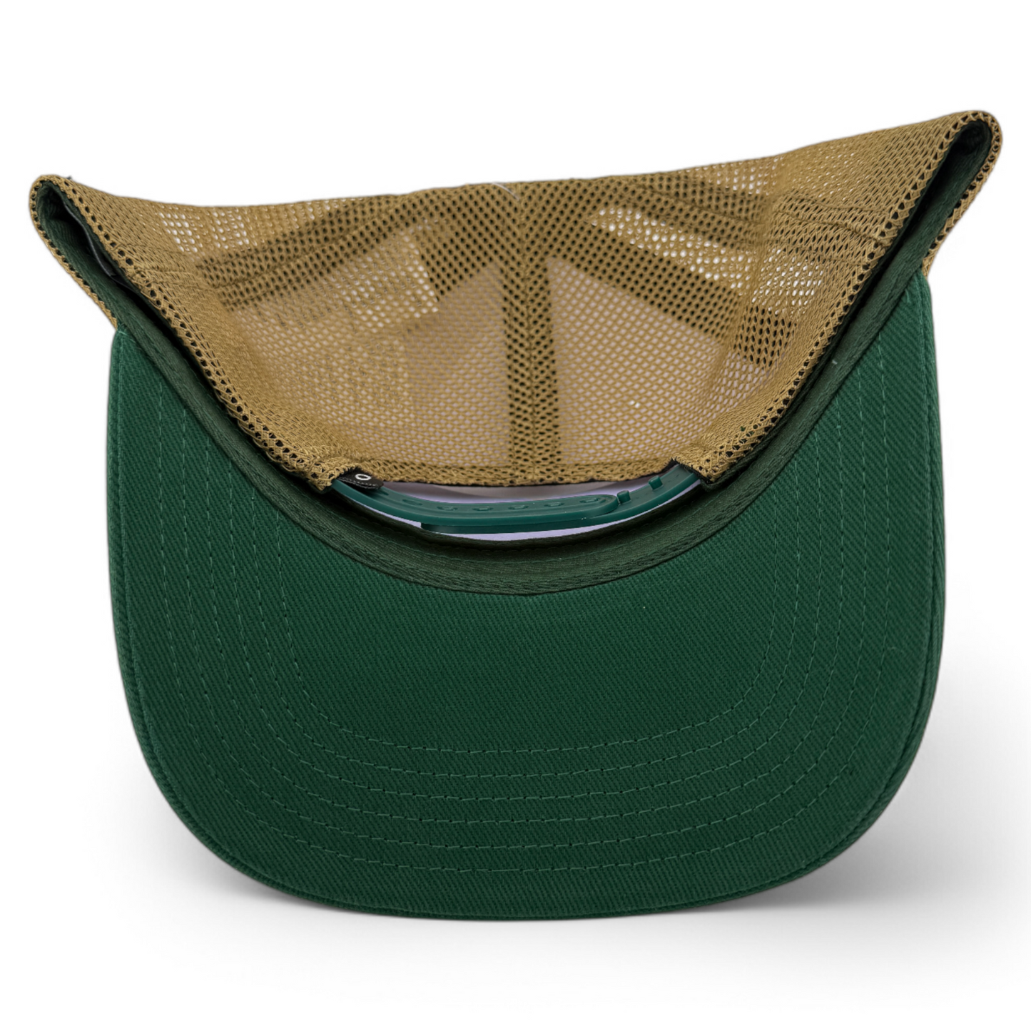 NWT Oakley Gradient Mountain Cream/Green Mesh Back Adjustable Snapback Hat Cap