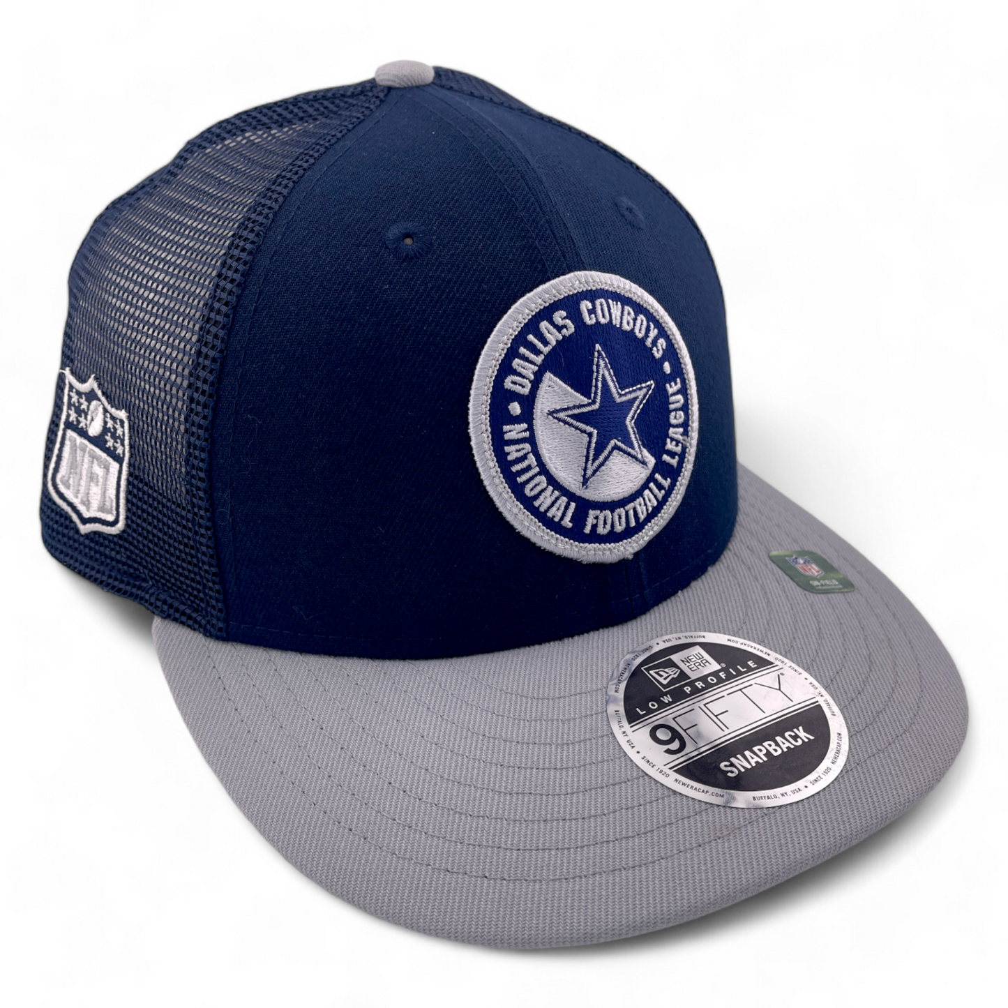 New Era Dallas Cowboys NFL 2023 Sideline 9FIFTY Low Profile Mesh Snapback Hat