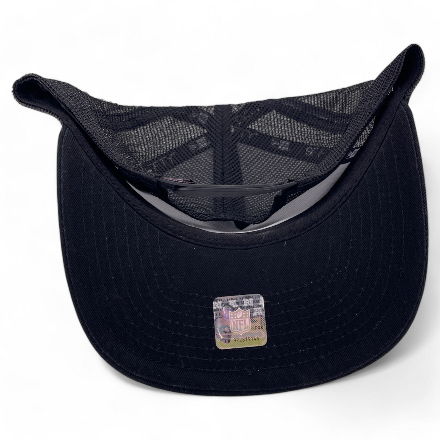 New Era New York Giants NFL Black Forum 9Fifty Mesh Back Trucker Snapback Hat