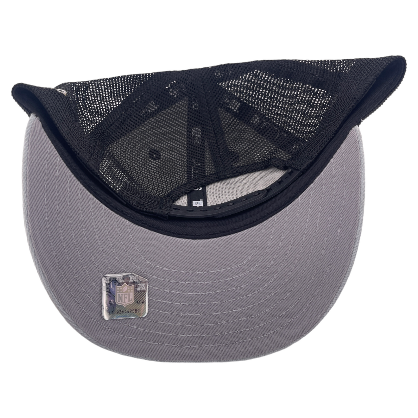 New Era Las Vegas Raiders NFL 2023 Sideline 9FIFTY Low Profile Mesh Snapback Hat