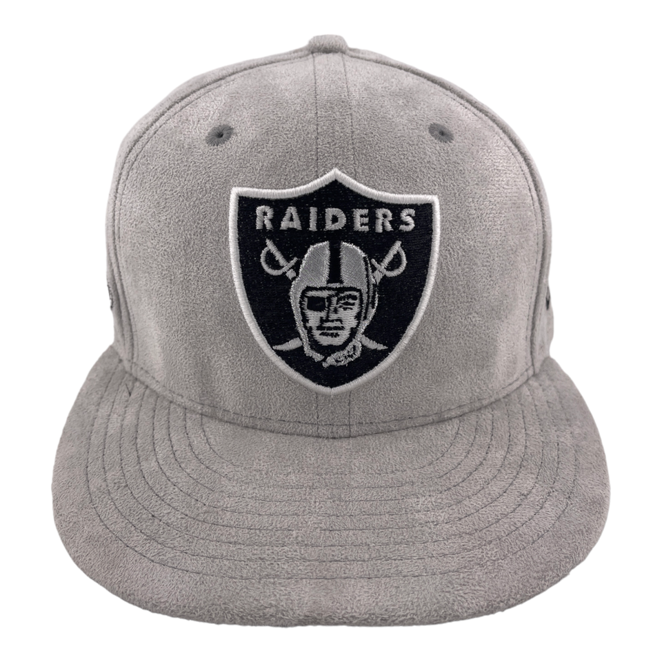 New Era Las Vegas Raiders Grey Metallic Suede Side Patch 59FIFTY Fitted Hat Cap