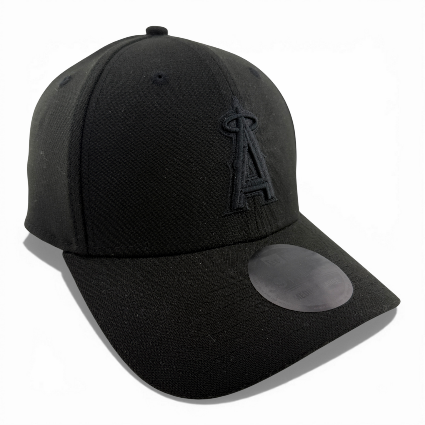 New Era Los Angeles Angels MLB All Blackout Blacked Out 39Thirty Flex Fit Hat