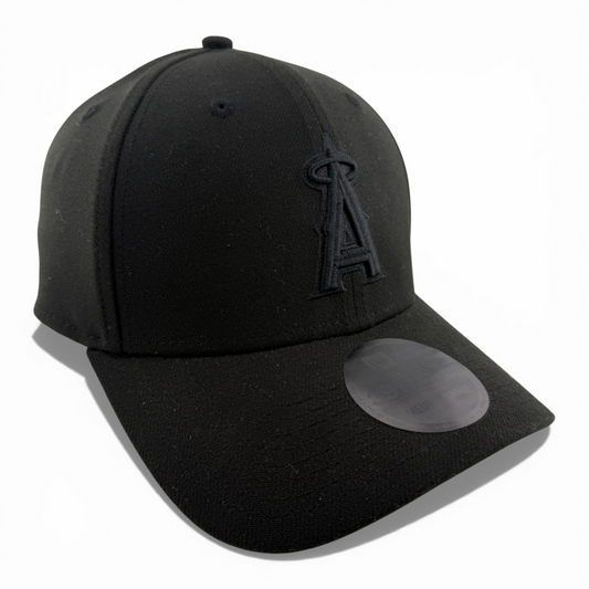 New Era Los Angeles Angels MLB All Blackout Blacked Out 39Thirty Flex Fit Hat