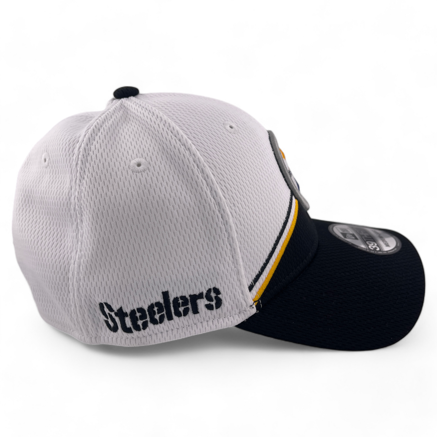 New Era Pittsburgh Steelers NFL 2023 Sideline Black Neo 39Thirty Flex Fit Hat Cap