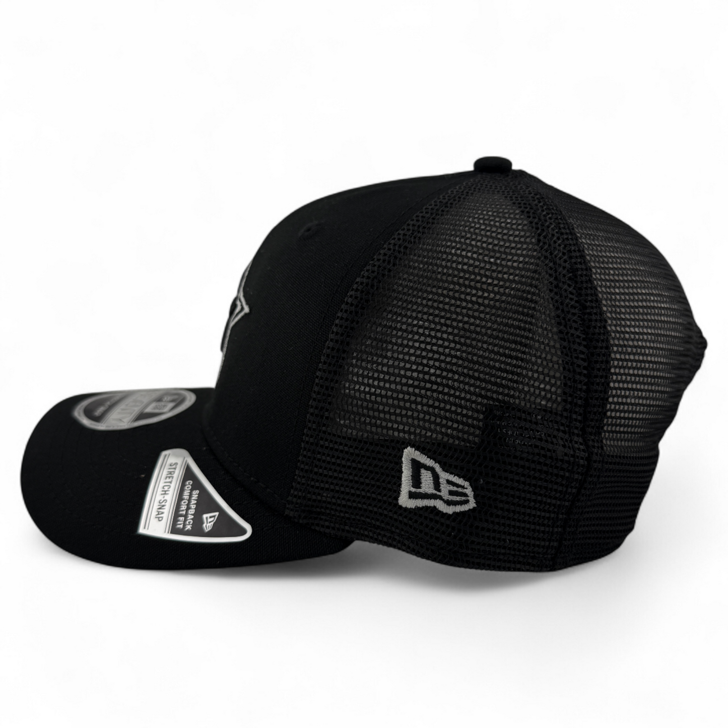 New Era Dallas Cowboys NFL Black Canvas 9Seventy Trucker Stretch-Snapback Hat
