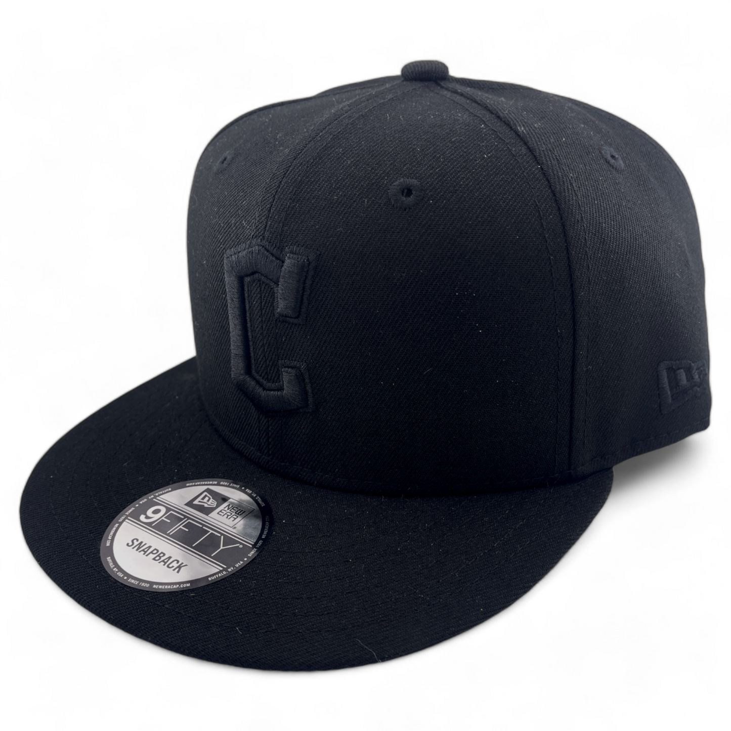 New Era Cleveland Guardians MLB Blacked Out Black Logo 9FIFTY Snapback Hat Cap