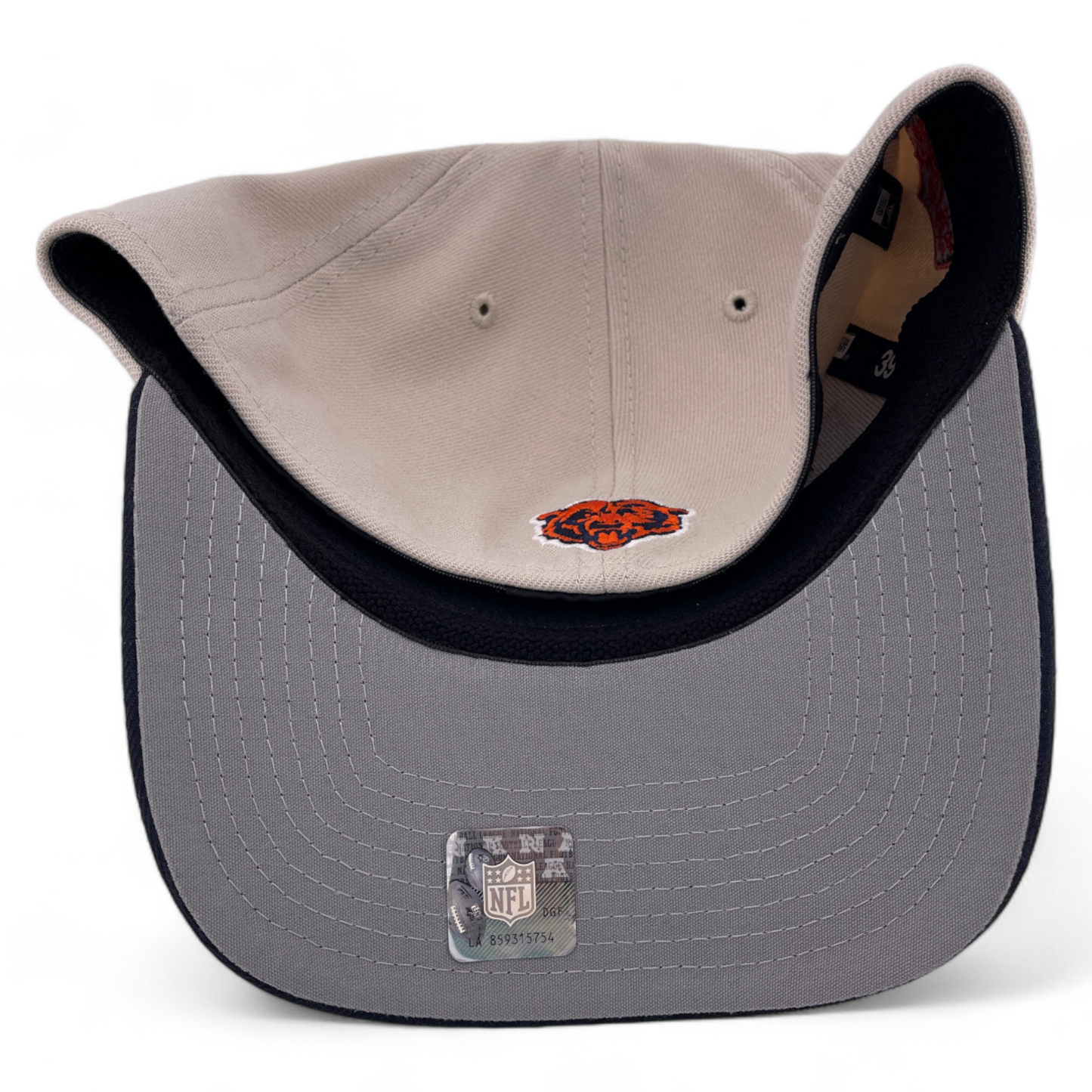 New Era Chicago Bears NFL 2023 Draft Cream/Black 39Thirty Hat Cap