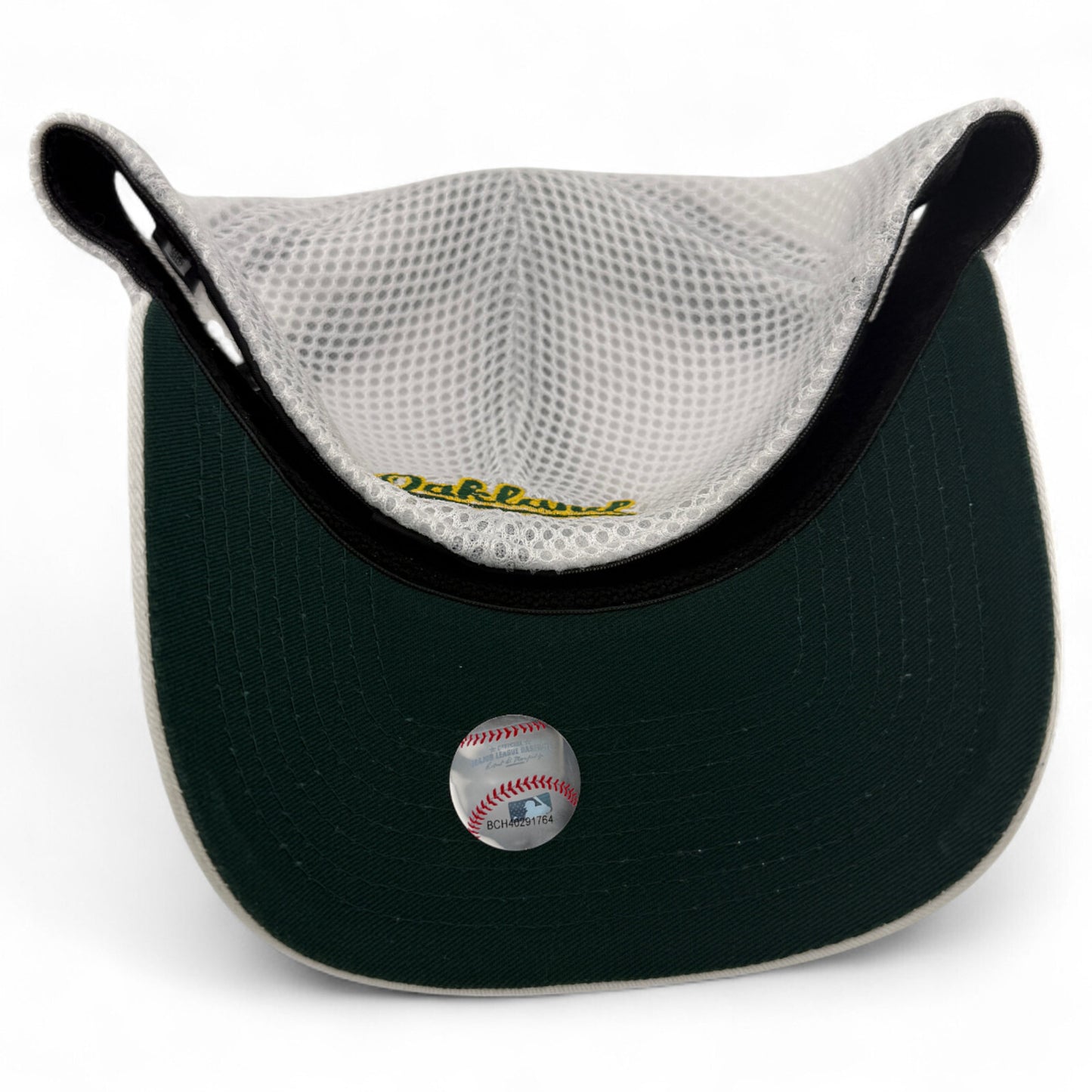 New Era Oakland Athletics A's MLB White Neo Mesh 39Thirty Stretch Fit Hat Cap