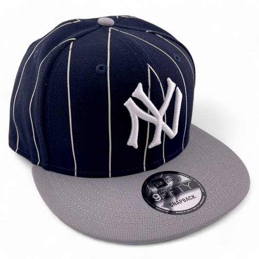 New Era New York Yankees MLB Pinstripe Birdcage 9FIFTY Snapback Adjustable Hat