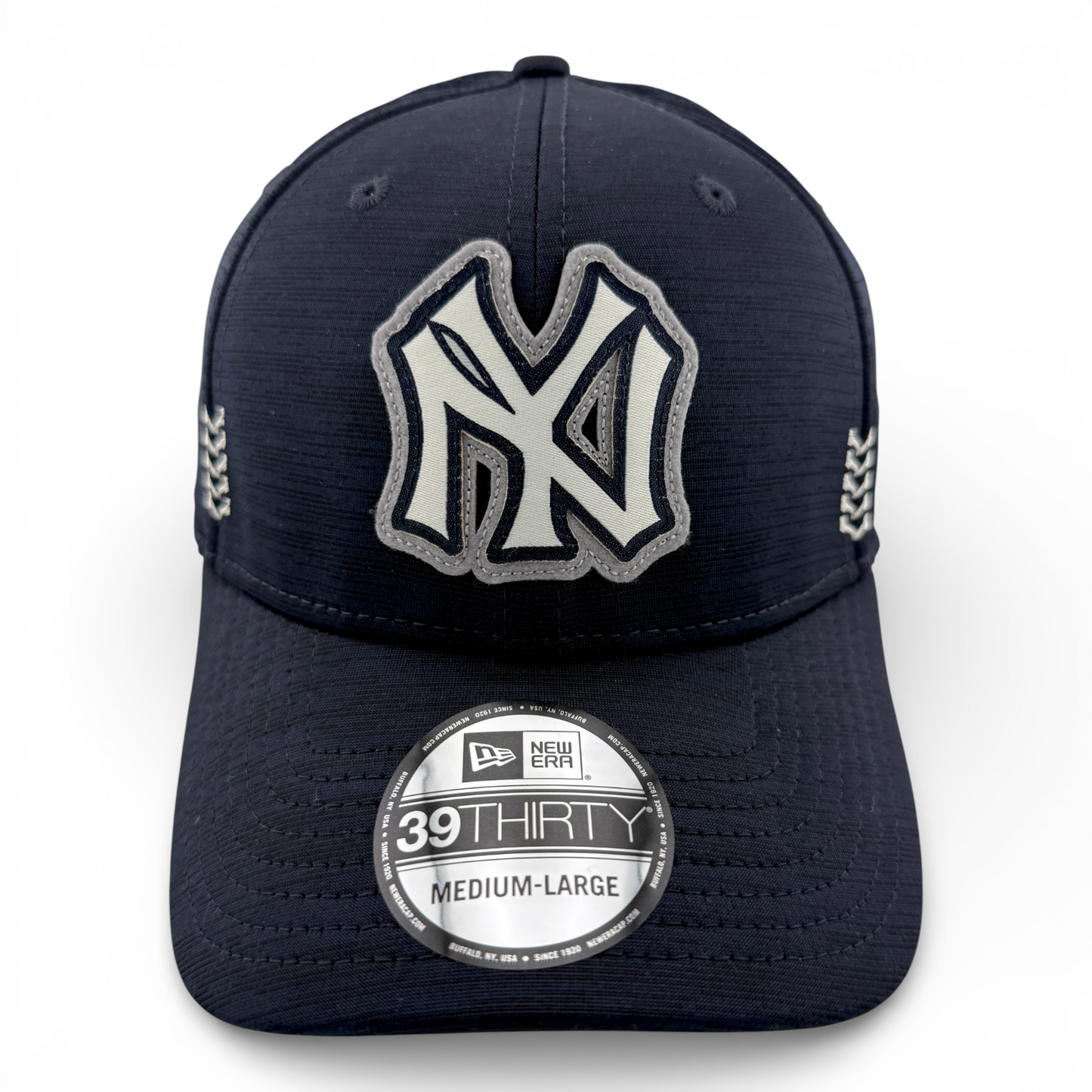 New Era New York Yankees MLB 2024 Clubhouse Sport 39Thirty Flex Fit Hat Cap