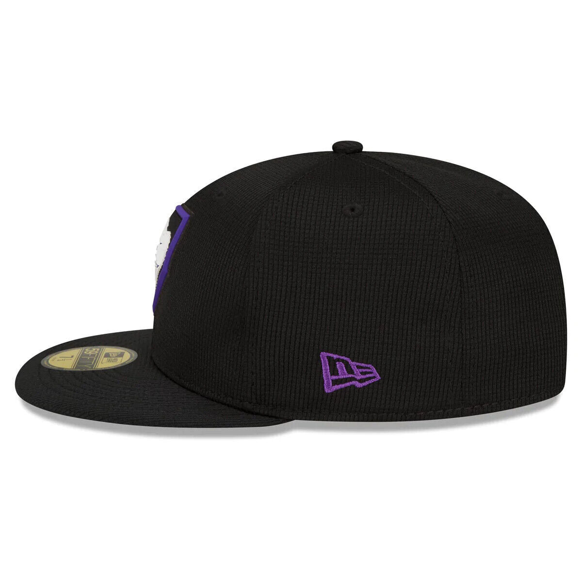 New Era Colorado Rockies MLB 2022 Clubhouse Raised Logo Black 59FIFTY Fitted Hat Cap