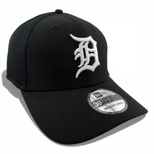 New Era Detroit Tigers MLB Black White Logo Neo Mesh 39Thirty Flex Fit Hat