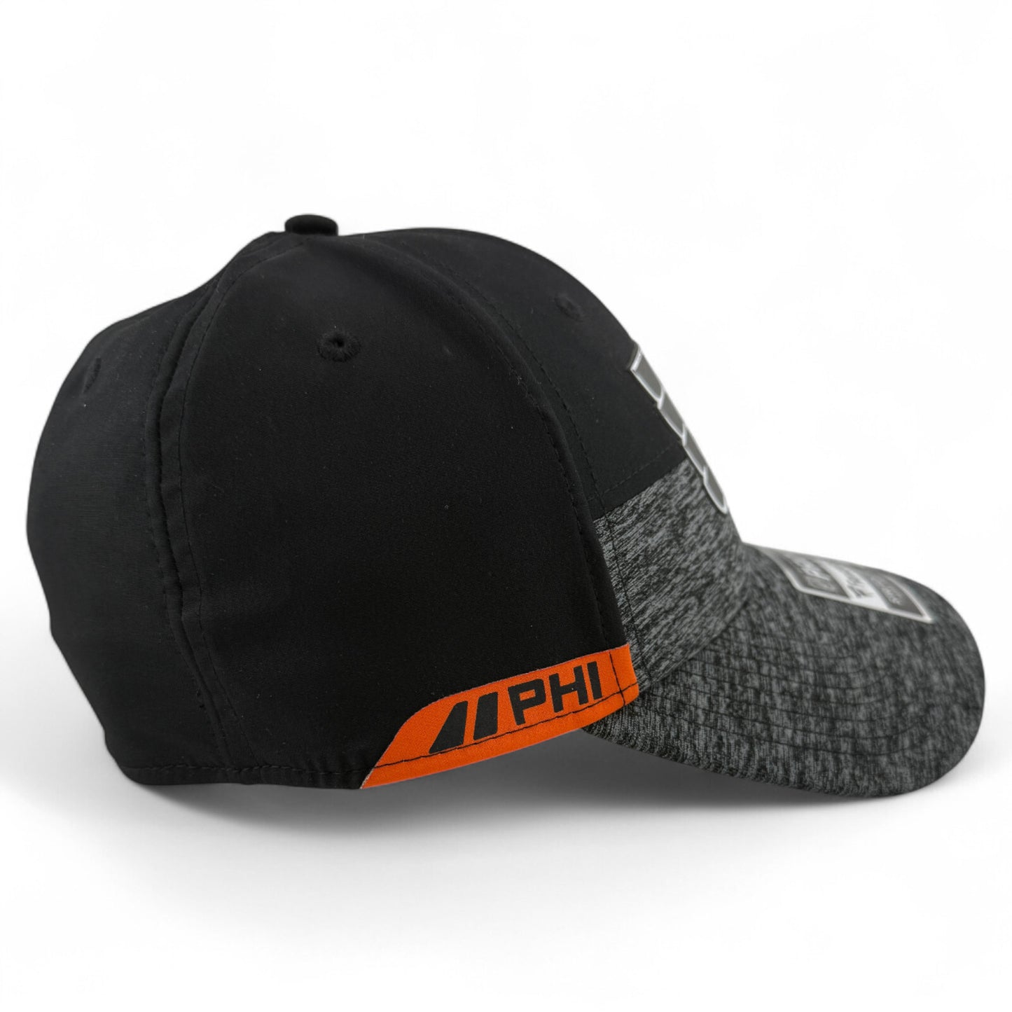 Fanatics Philadelphia Flyers NHL Locker Authentic Pro Series Stretch Fit Hat M/L