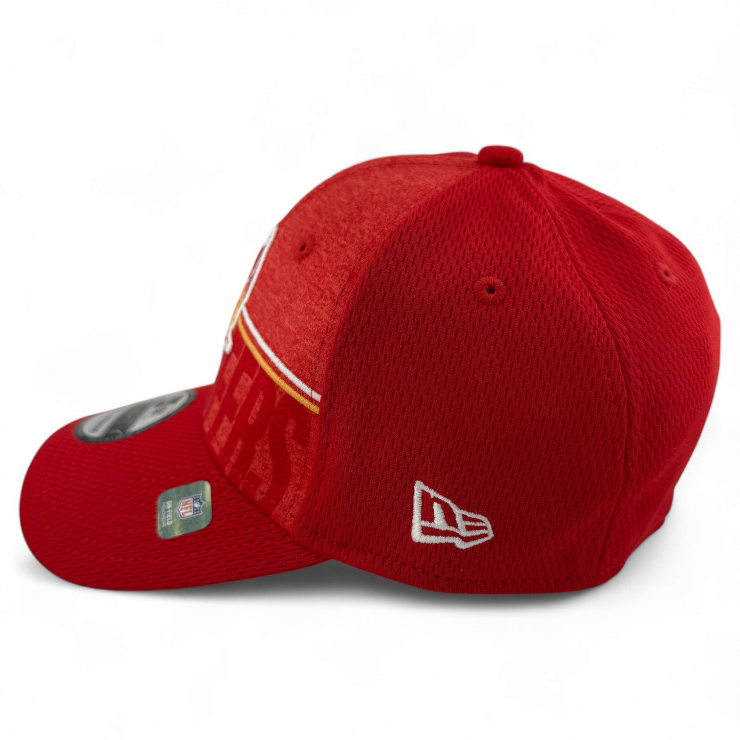New Era Tampa Bay Buccaneers NFL Training Camp Throwback Logo 39Thirty Flex Fit