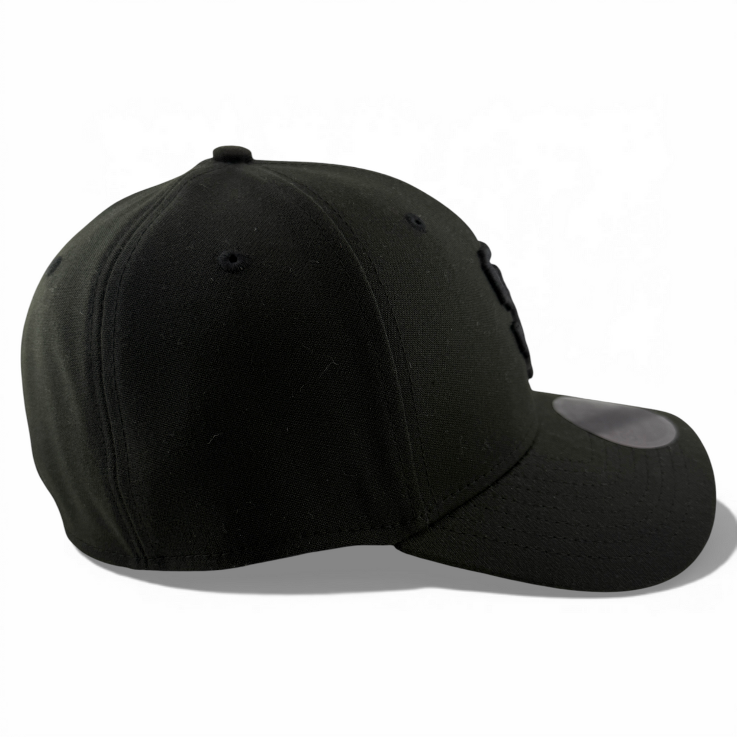 New Era San Francisco Giants MLB All Blackout Blacked Out 39Thirty Flex Fit Hat