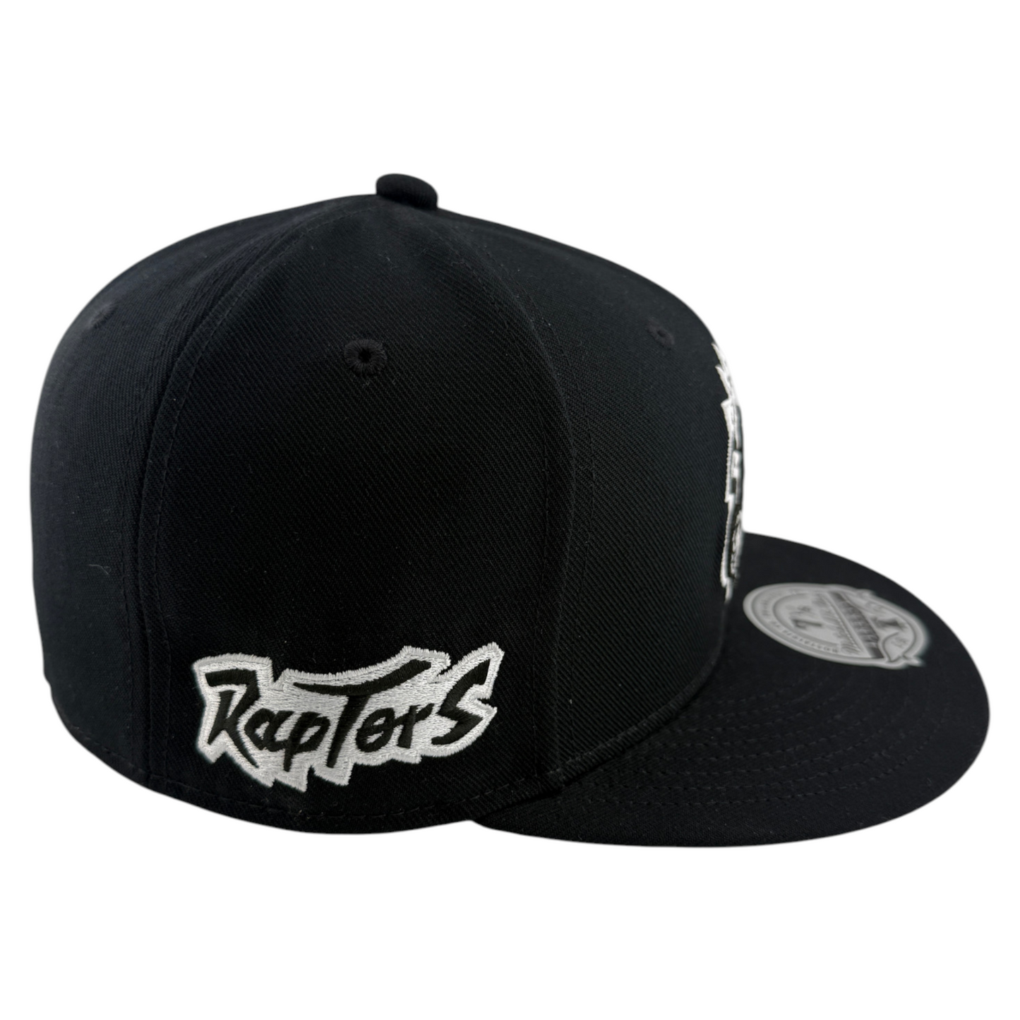 Mitchell & Ness Toronto Raptors NBA Two Tonal Black/White Liberty Fitted Hat
