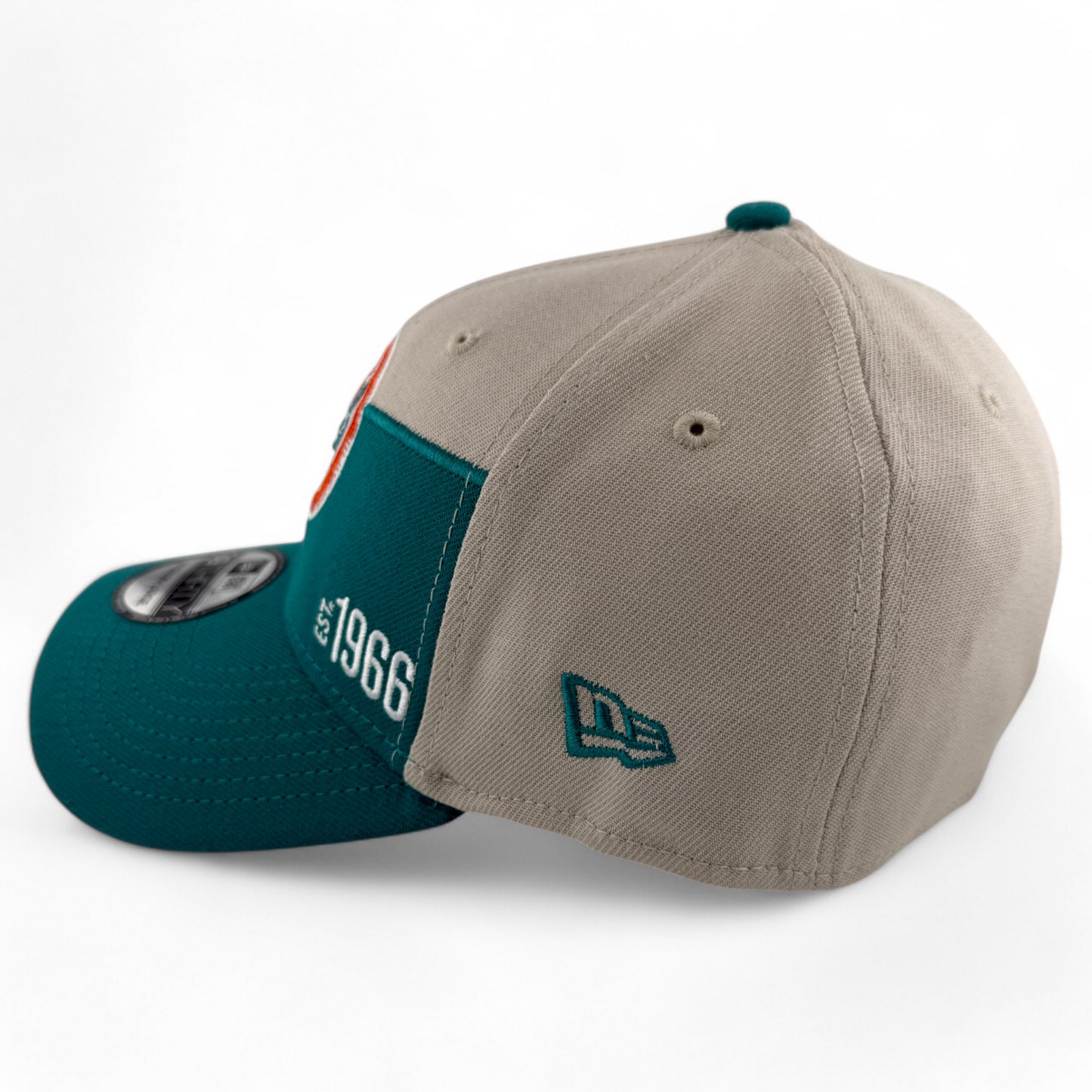 New Era Miami Dolphins NFL 2023 Sideline Historic Logo 39Thirty Flex Fit Hat Cap