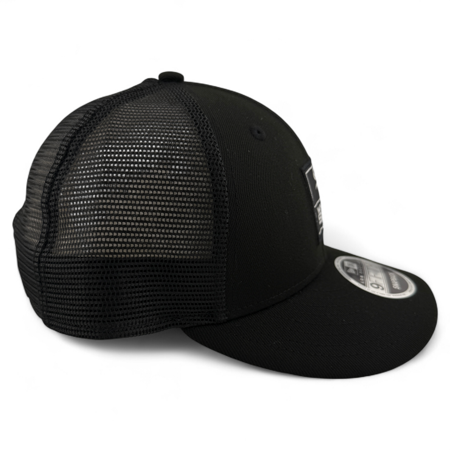 New Era Chicago White Sox MLB Labeled Logo 9Fifty Low Profile Trucker Snapback