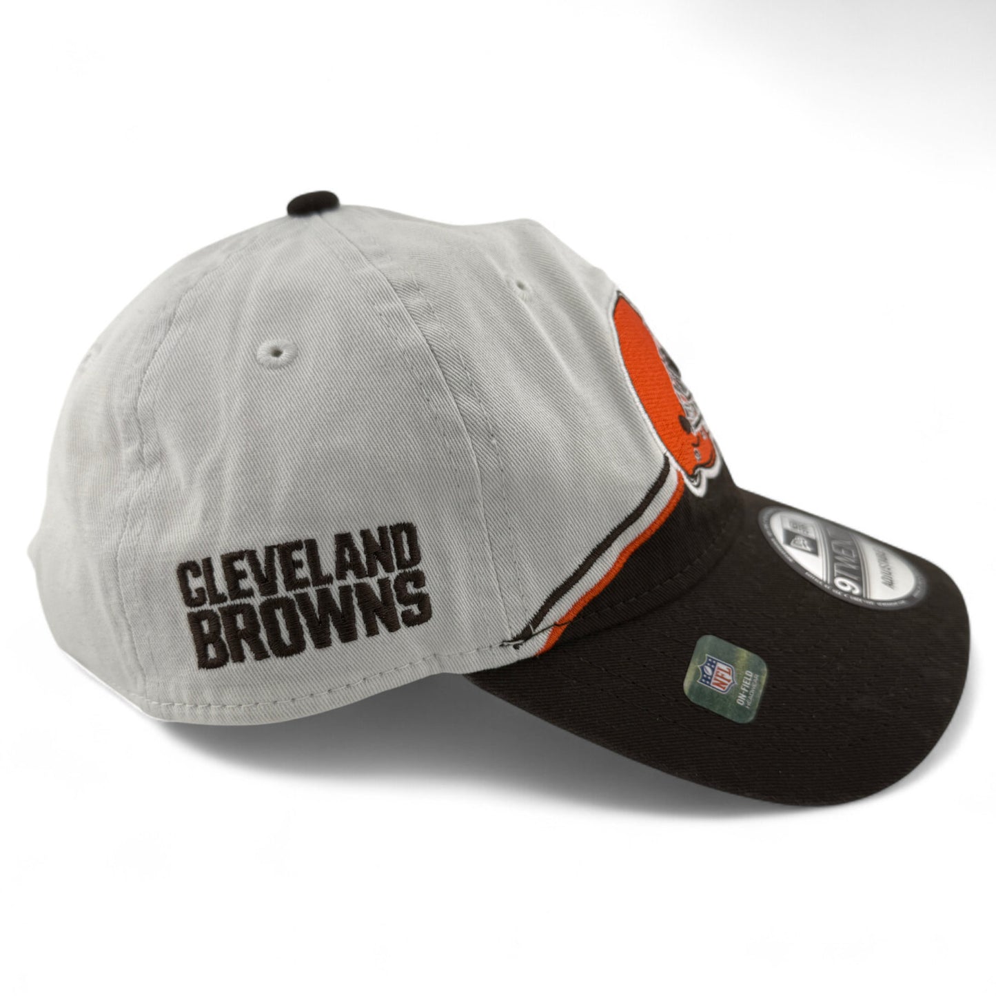 New Era Cleveland Browns NFL 2023 Sideline Logo 9Twenty Adjustable Hat Cap