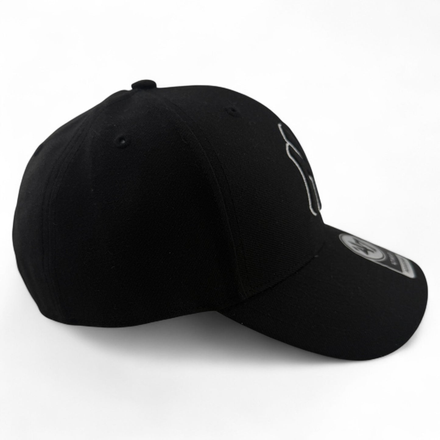 '47 Brand New York Yankees MLB White/Black Logo MVP Snapback Adjustable Hat Cap