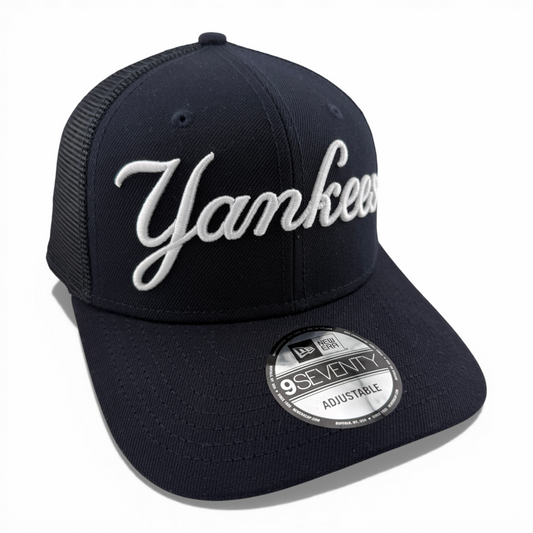New Era New York Yankees MLB Script Mesh Trucker 9Seventy Snapback Adjustable