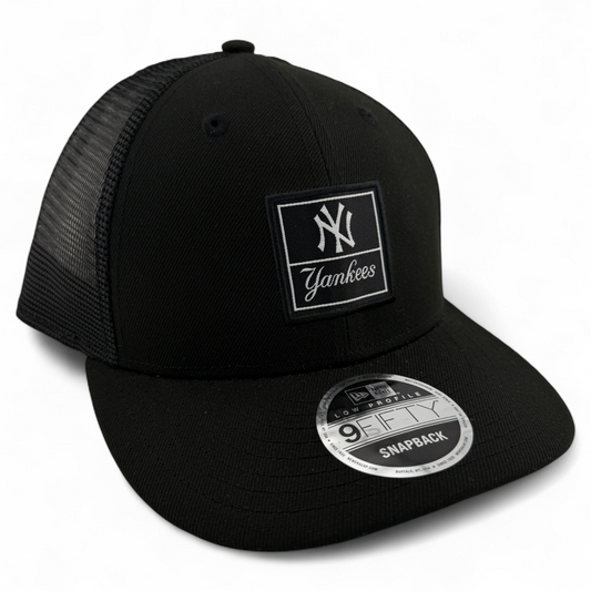 New Era New York Yankees MLB Labeled Logo 9Fifty Low Profile Trucker Snapback