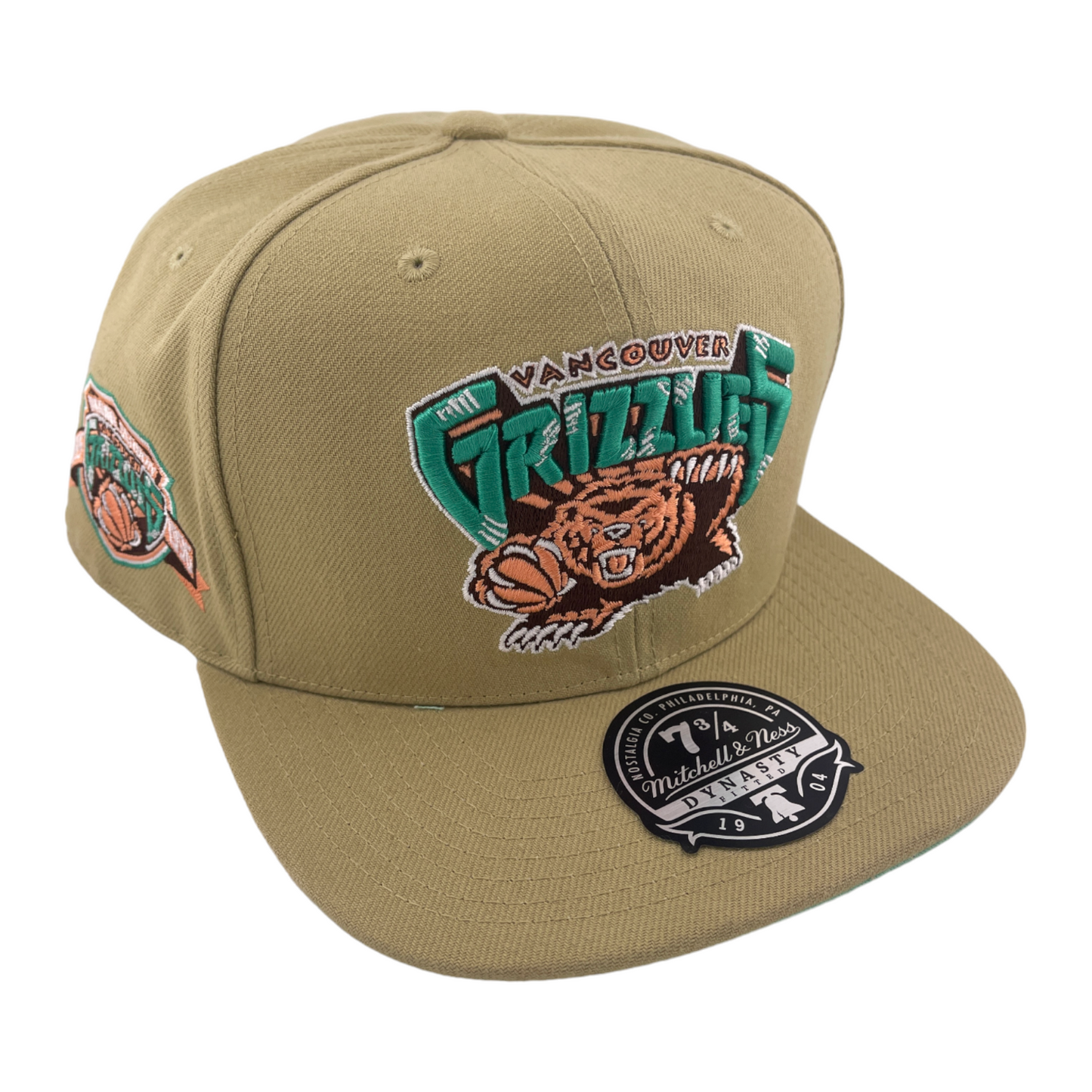 Mitchell & Ness Vancouver Grizzlies NBA Malibu Sunrise Khaki/Mint UV Fitted Hat