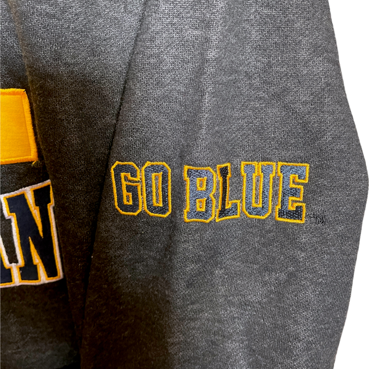 Colosseum Michigan Wolverines Pullover Hoodie Dark Grey Yellow Logo Men's