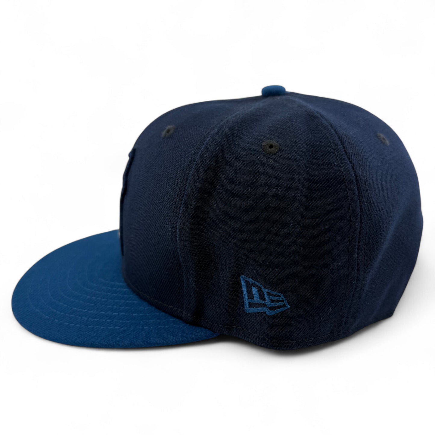 New Era Minnesota Timberwolves NBA 2-Tone Wolf Logo 9Fifty Snapback Hat Cap