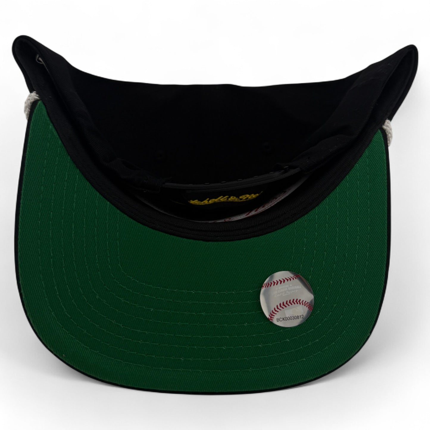 Mitchell & Ness Pittsburgh Pirates Script A-Frame Rope Golfer Caddy Fit Snapback